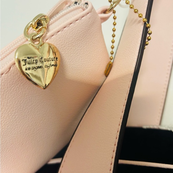 Juicy Couture Black & Pink Velour Queen Of Everything Weekender Duffle Bag NWT - Picture 5 of 13